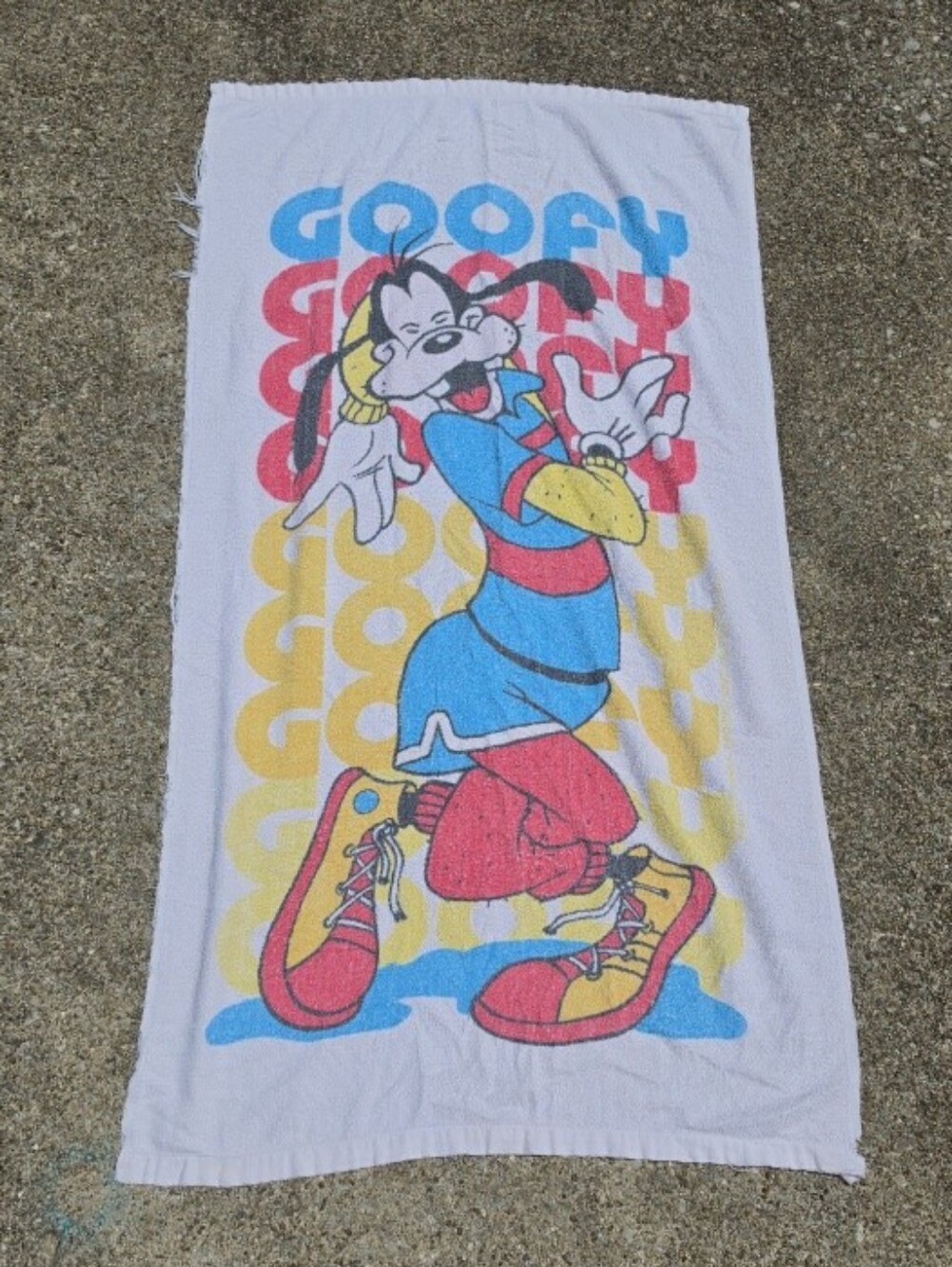 Vintage Walt Disney Goofy Beach Towel Usa 26x49